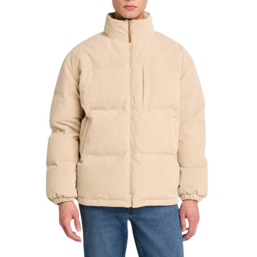 

Timberland Мужская пуховая куртка бежевого цвета с воротником-стойкой средней высоты