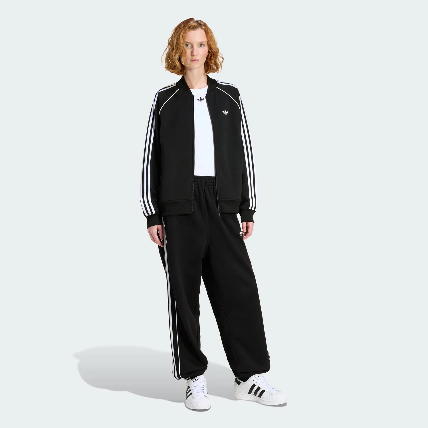 Женская свободная спортивная куртка SST Track Top от Adidas — фото 3