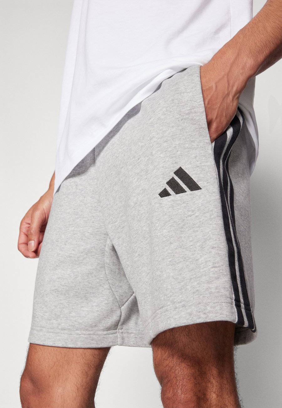 Спортивные шорты Adidas Sportswear Sports shorts, Medium Grey Heather/Black/Grey — фото 4