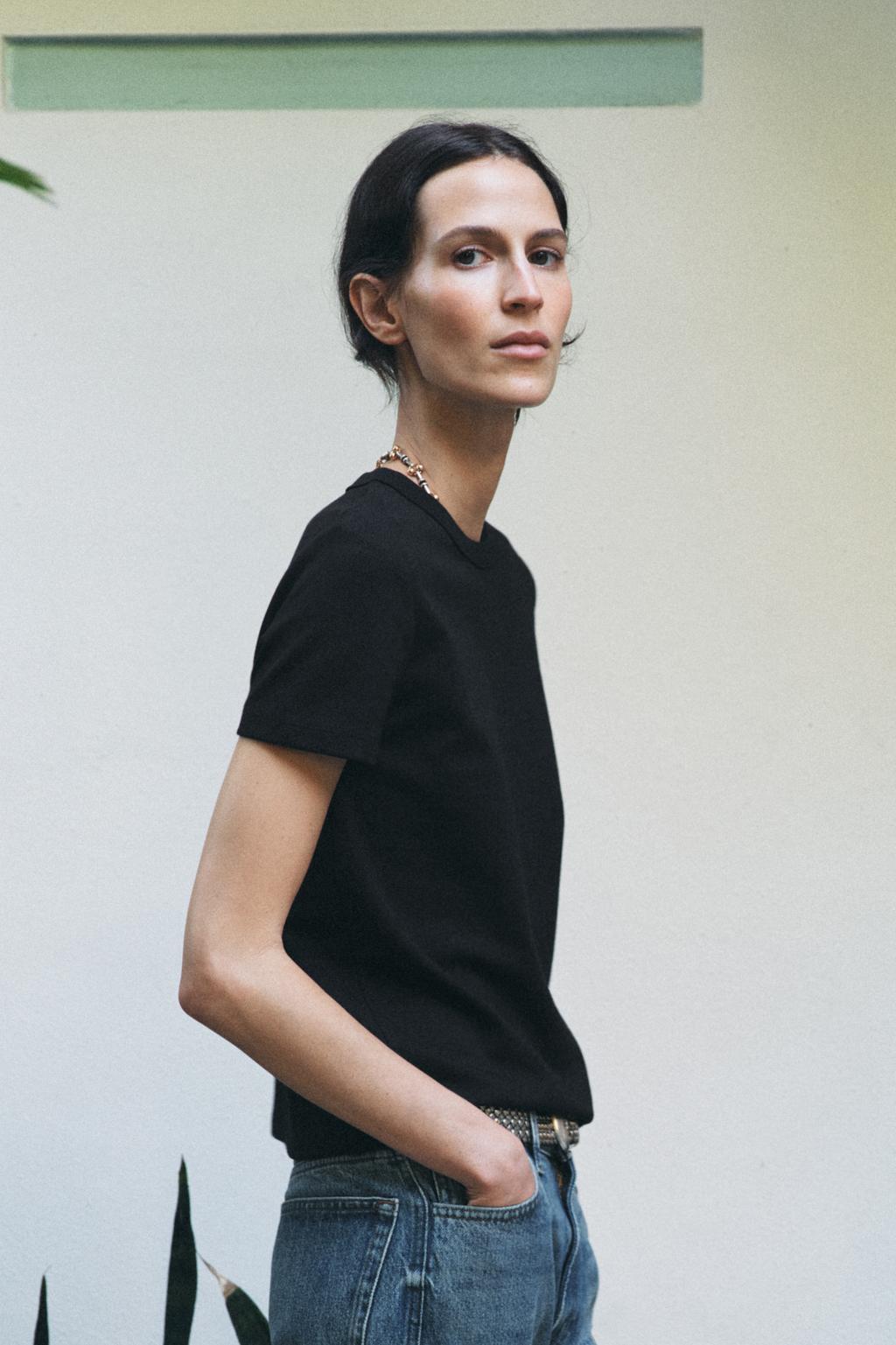 

Футболка с замком с коротким рукавом ZARA, черный