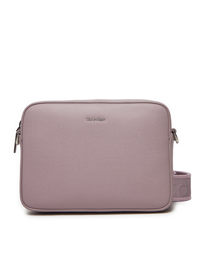 

Сумочка Ck Must Small Camera Bag_Caviar K60K613084 Calvin Klein, фиолетовый