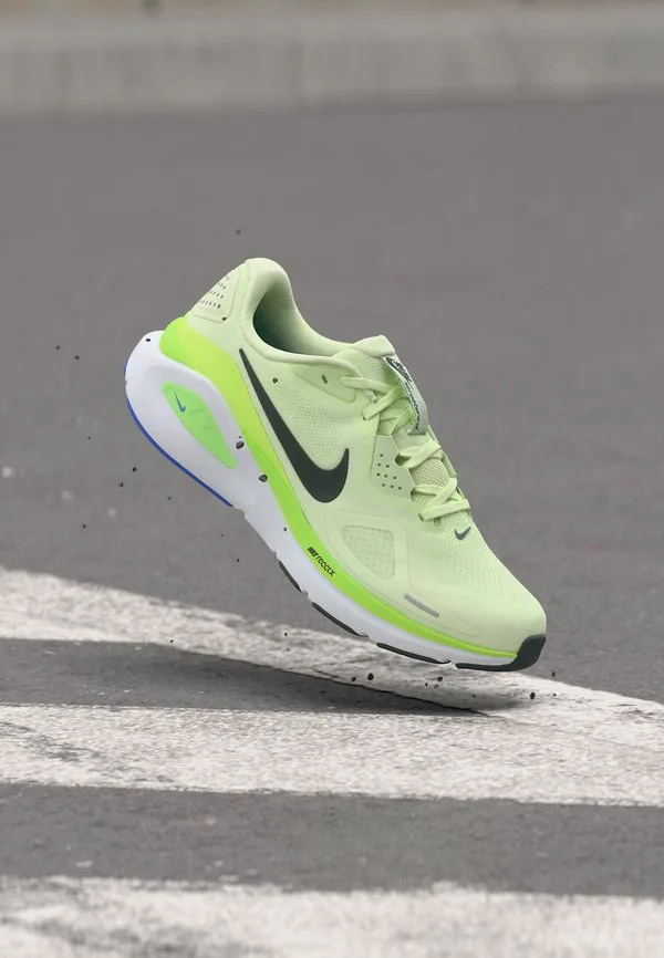 Беговые кроссовки structure 26 Nike Performance, Volt Tint/Black Spruce/Lime Blast/Sapphire/White