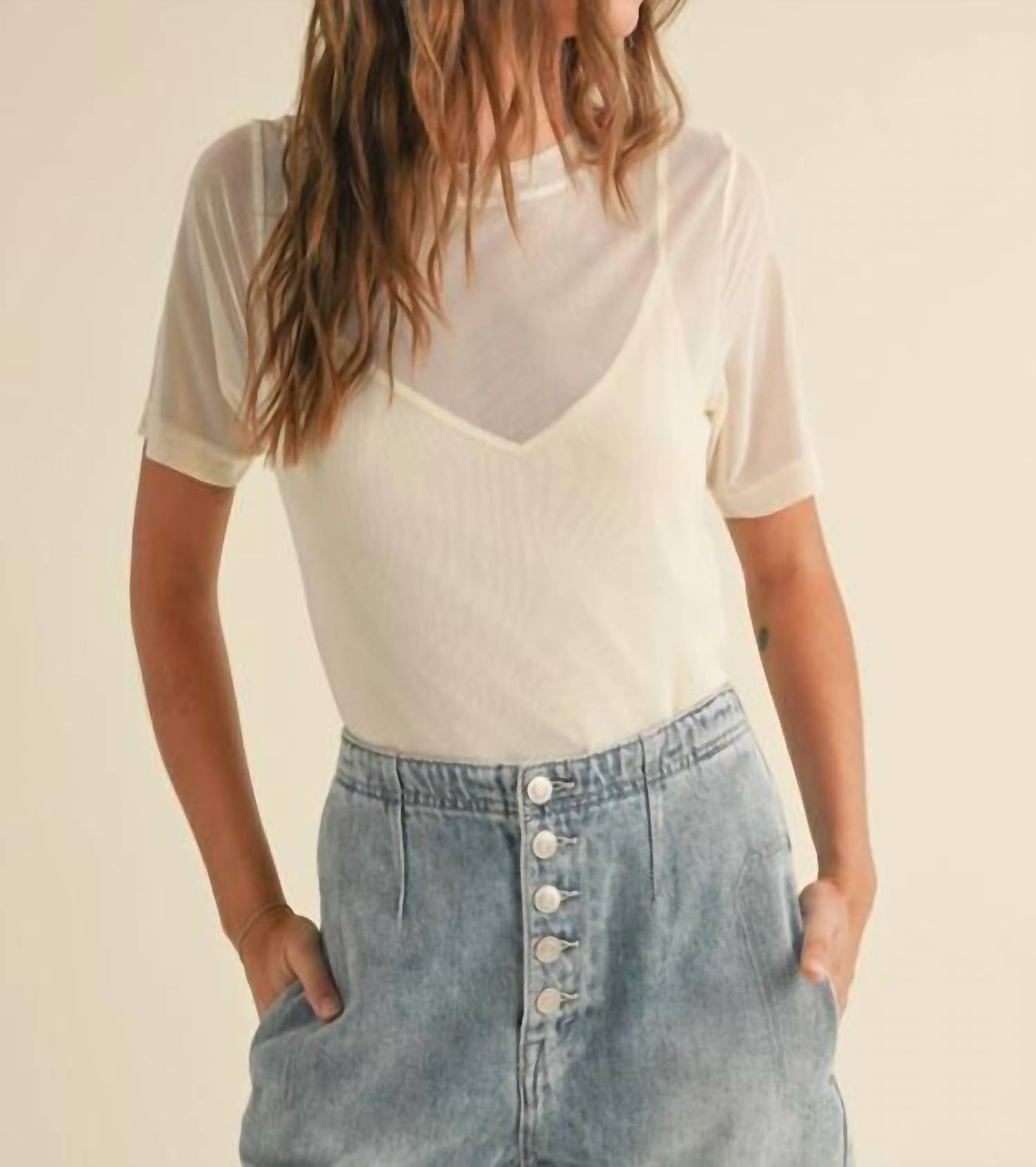 

Рубашка Chefs Kiss Sheer Top In кремовый Miou Muse, кремовый