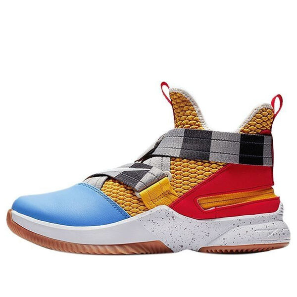 

Кроссовки lebron soldier 12 flyease Nike, желтый