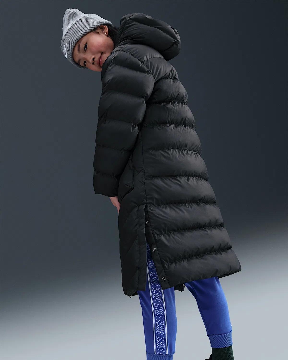 Детская пуховая куртка Nike Sportswear All Day Play Therma-FIT свободного кроя, Black/White — фото 4