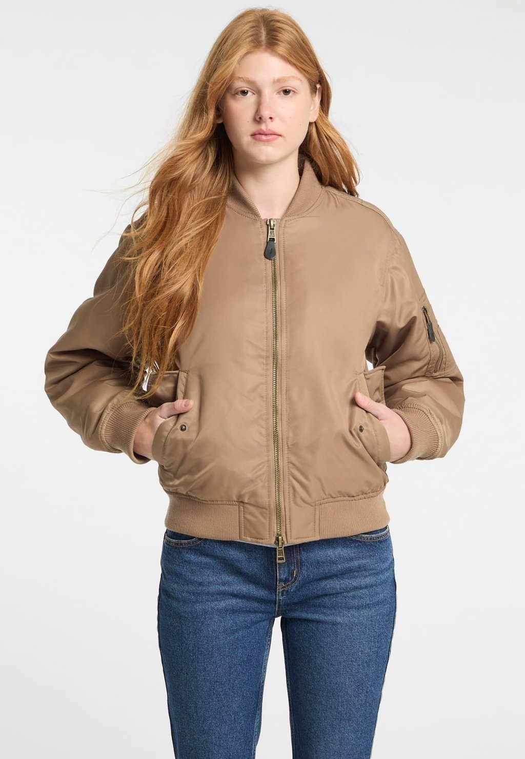 

Куртка-бомбер Guess Jeans, коричневый