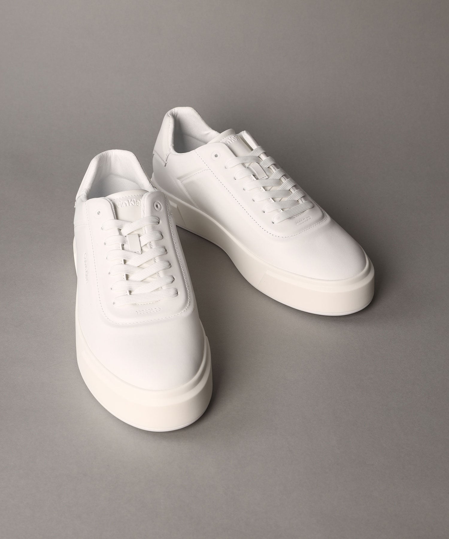 Кроссовки Calvin Klein, аксессуары для джинсов Calvin Klein YM01452 Calvin Klein Jeans Accessory, Triple Bright White