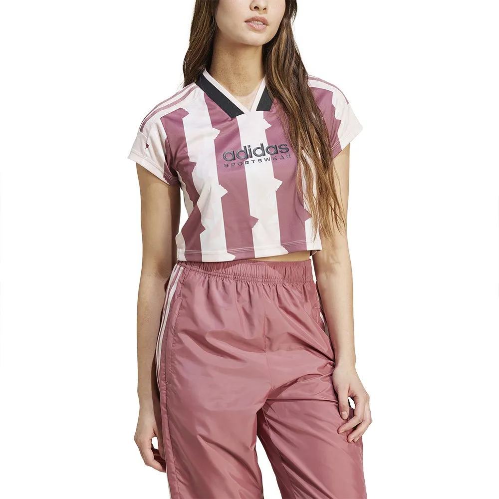 

Футболка adidas Tiro Q3 AOP, розовый