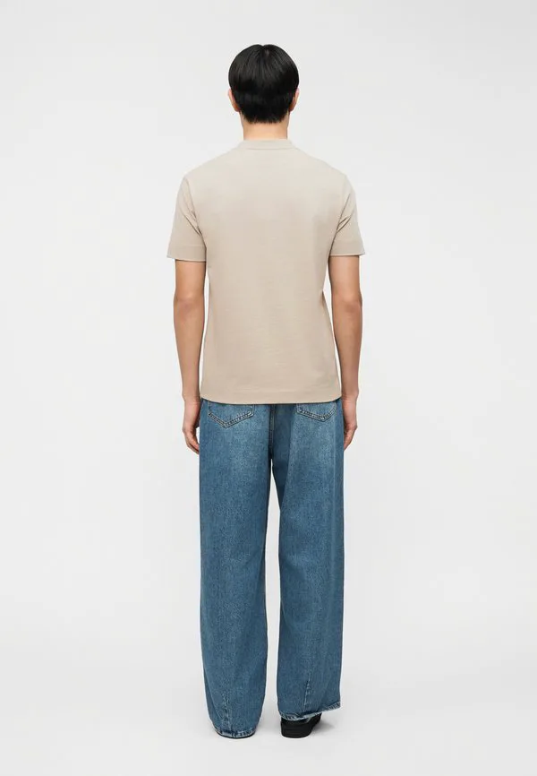 Простая футболка Emporio Armani, Pussywillow Gray — фото 3
