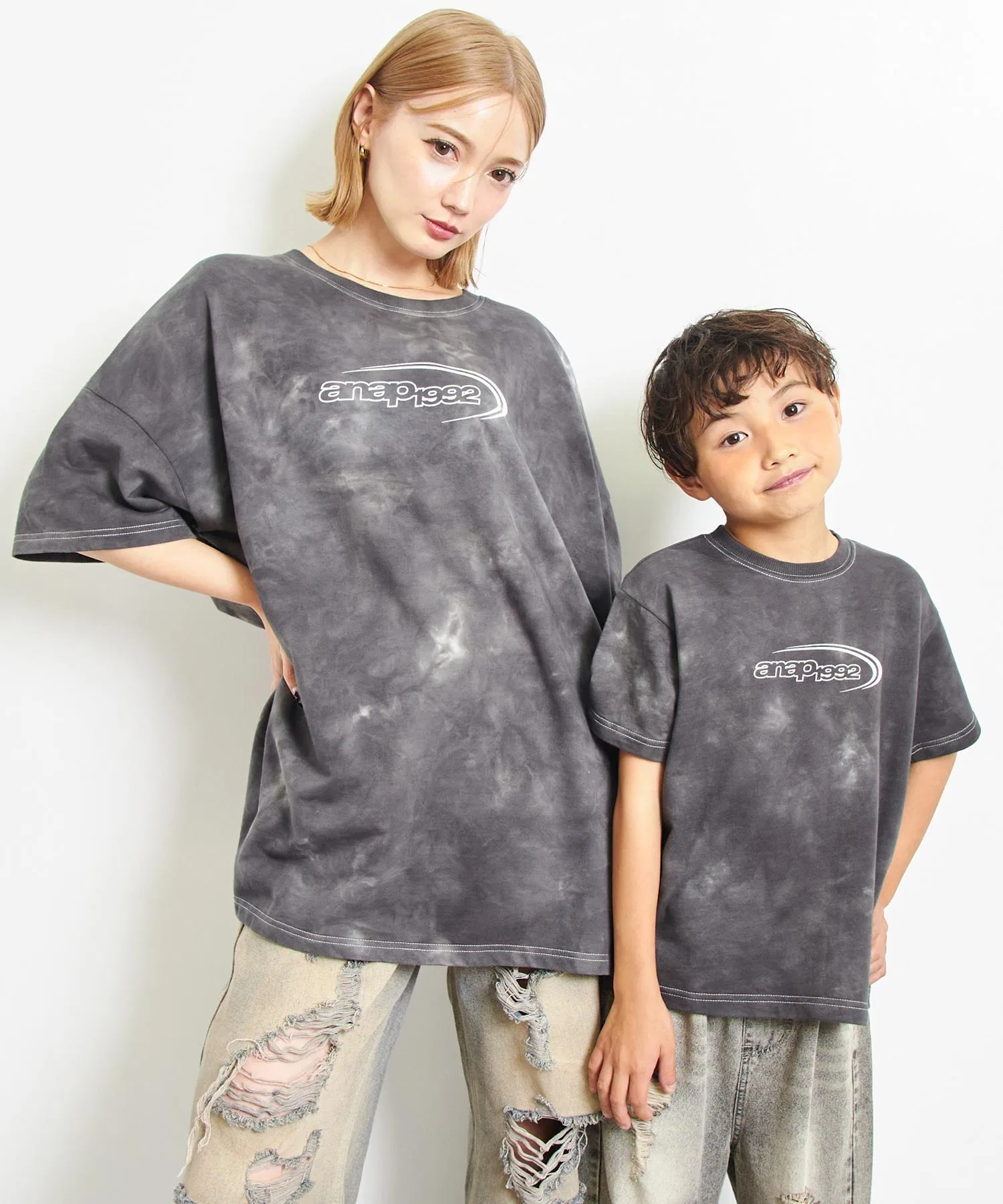 Детская футболка ANAP kids с тай-дай принтом и логотипом — фото 2
