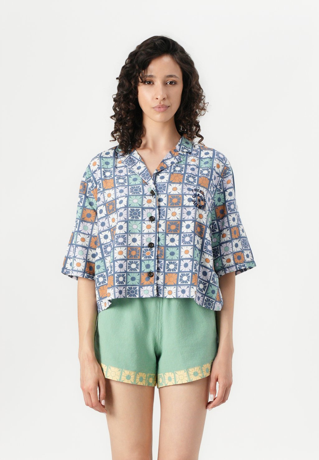 

Рубашка TILEBLOOM DAD CROP Quiksilver, фуксия