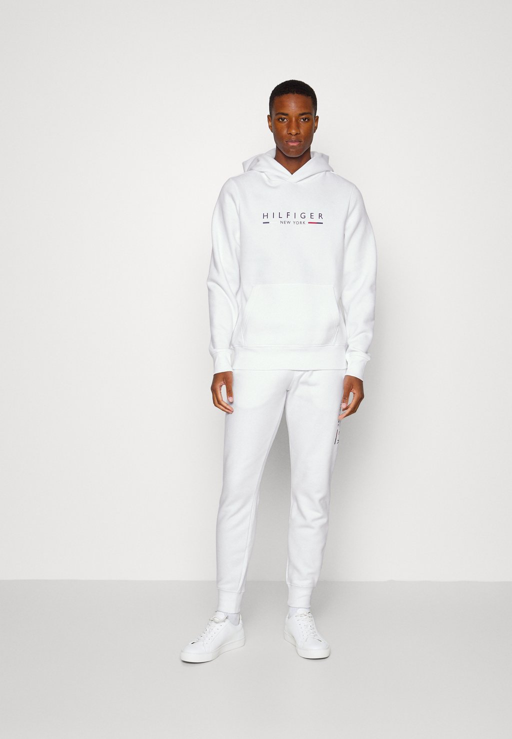 

Спортивный костюм NEW YORK TRACKSUIT Tommy Hilfiger, цвет white