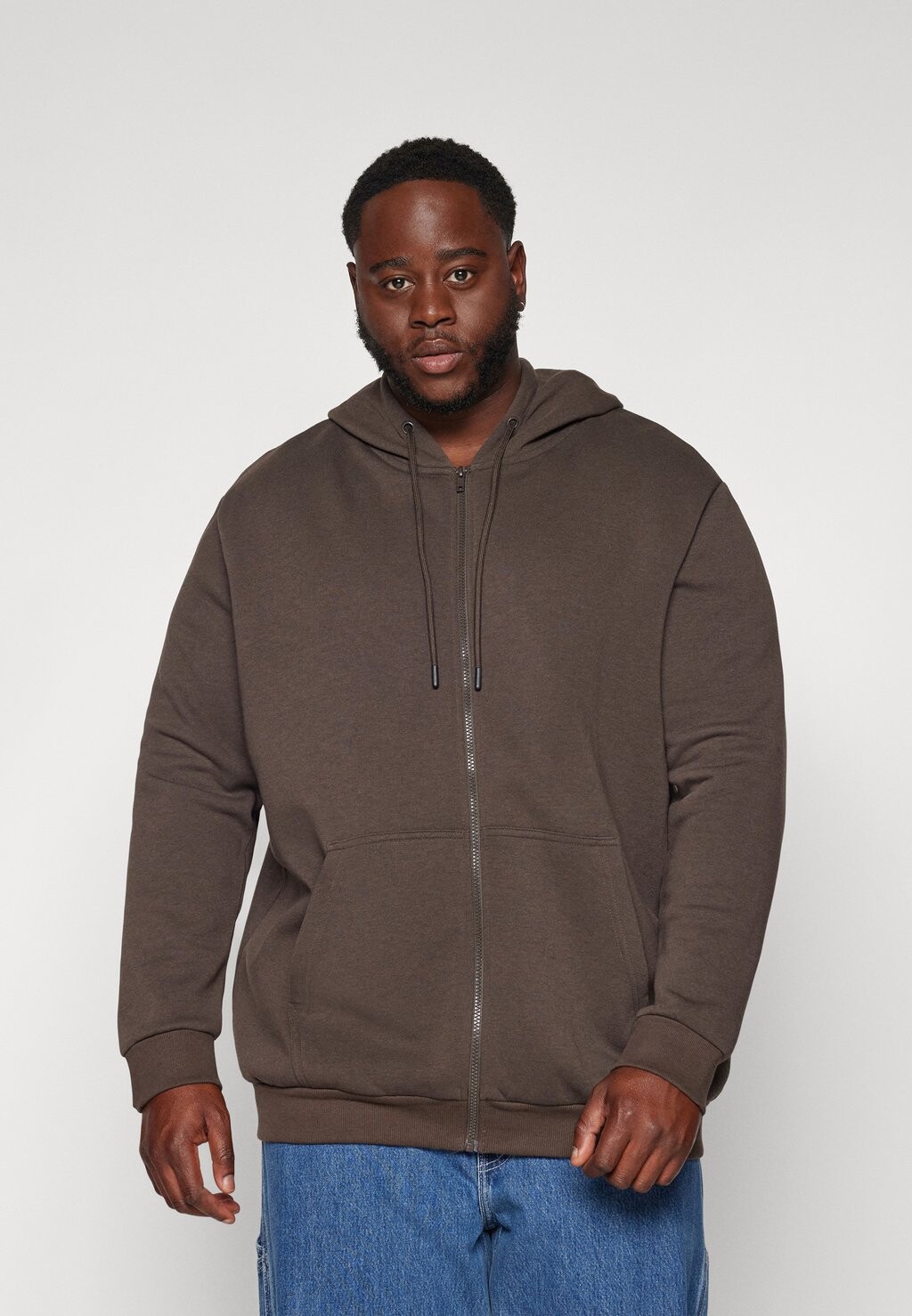 

Толстовка на молнии JJEBRADLEY PLUS ZIP HOOD Jack & Jones, темно-коричневый