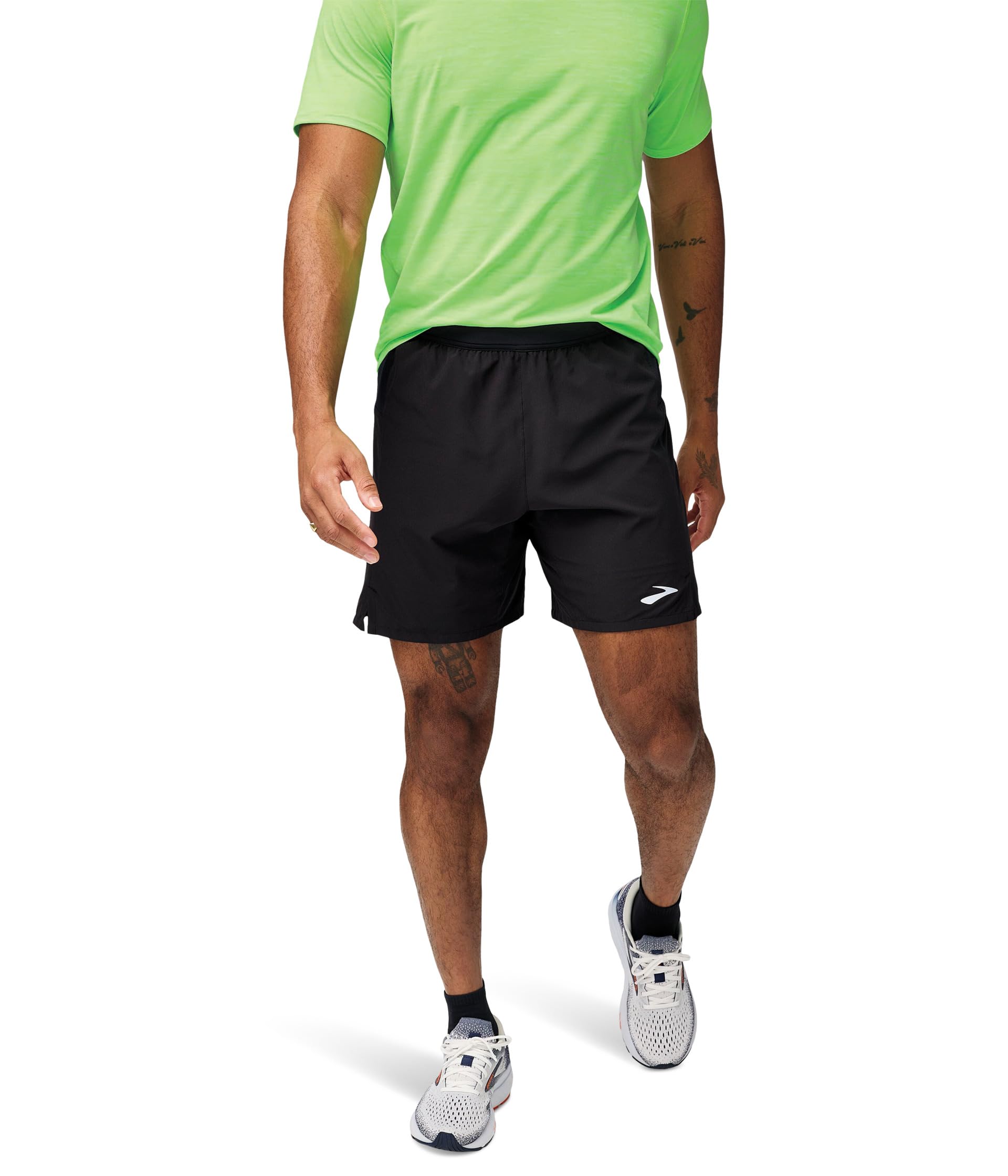 

Шорты Brooks Journey 7" Shorts, черный