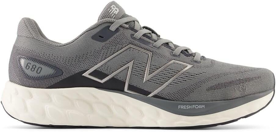 Мужские кроссовки New Balance Fresh Foam 680 V8, серый — фото 3