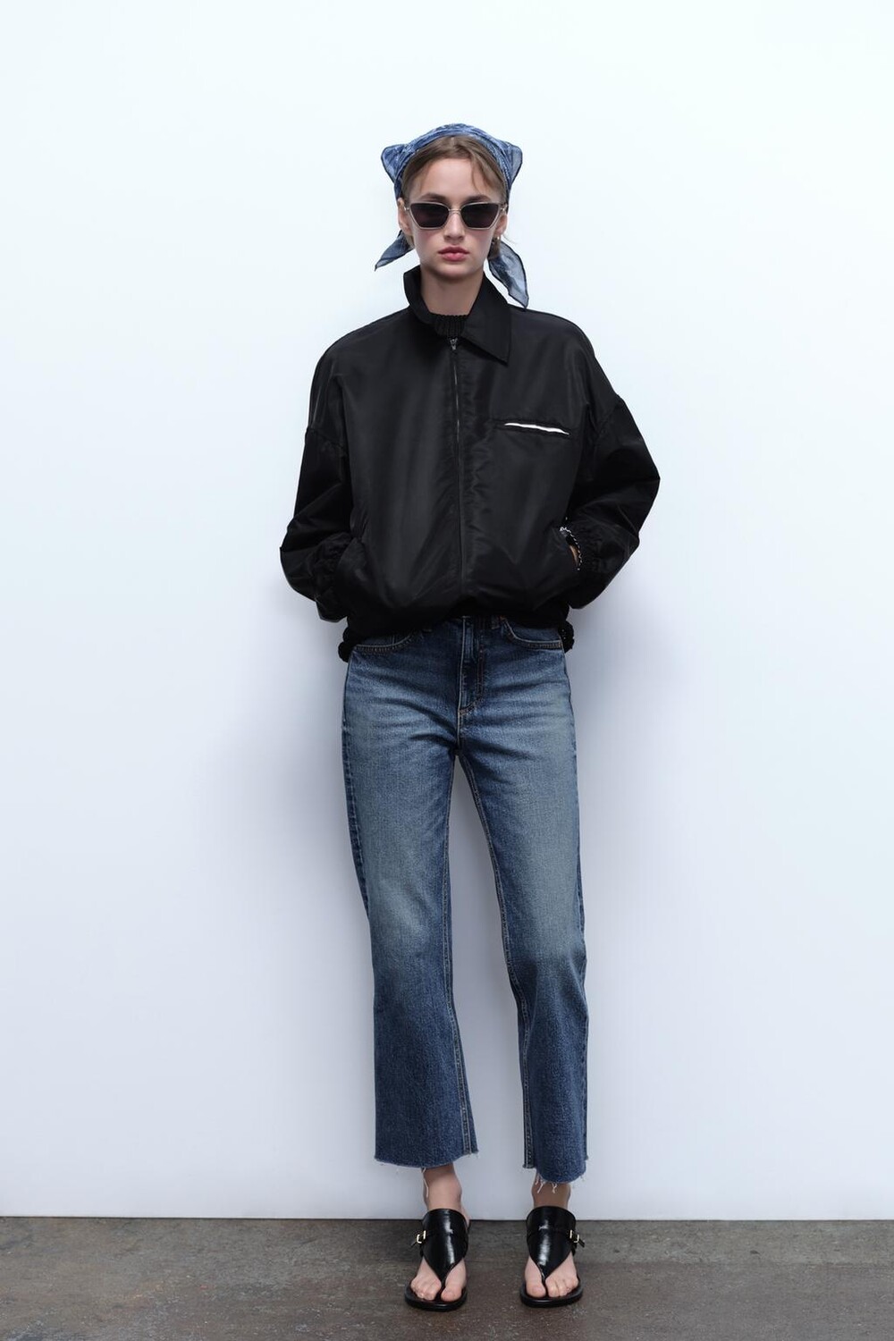 

Укороченные джинсы trf со средней посадкой ZARA, темно-синий