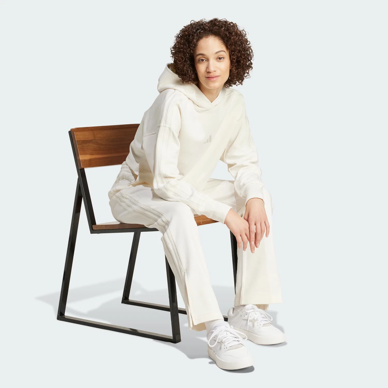 Женские прямые брюки All Szn French Terry 3S цвета Off White от Adidas — фото 3