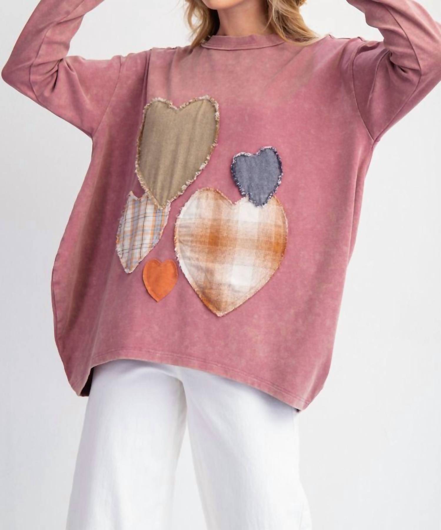 

Heart Patch Mineral Washed Knit Топ-Plus в лиловом цвете Easel