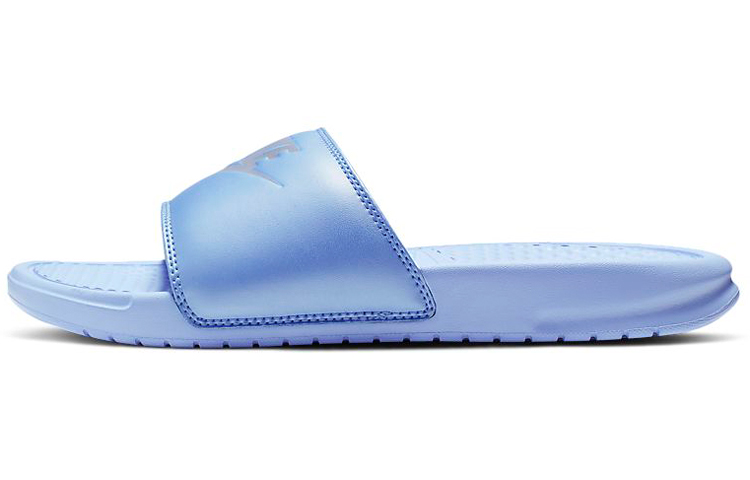 

Женские шлепанцы Nike Benassi