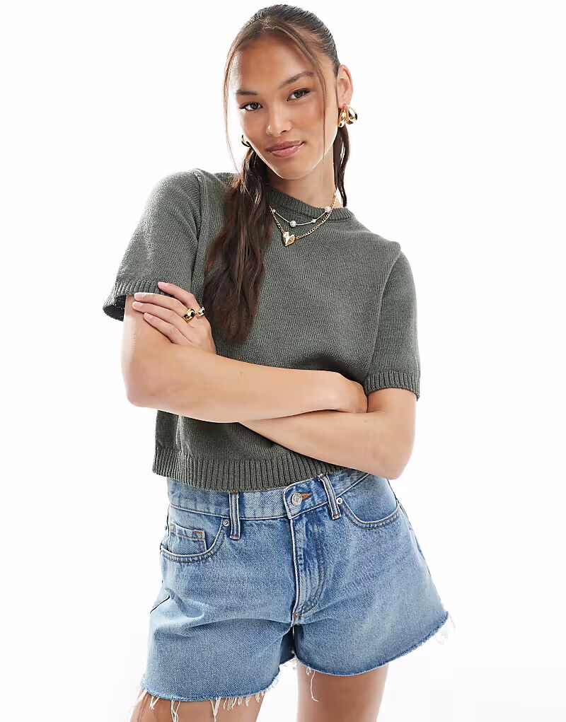 

Трикотажный топ с короткими рукавами ASOS DESIGN цвета хаки