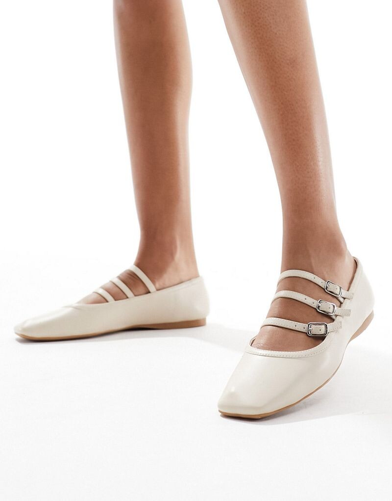 

Schuh - Lianna - Балетки кремового цвета с множеством пряжок