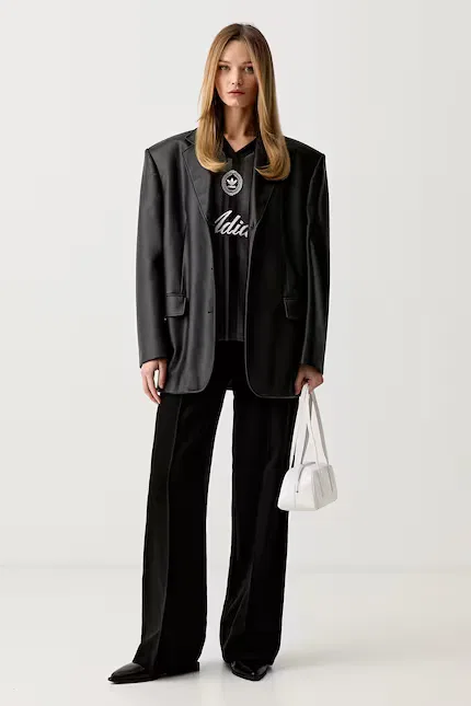 Футболка с ажурным узором T-shirt damski ażurowy Adidas Originals, серый — фото 2
