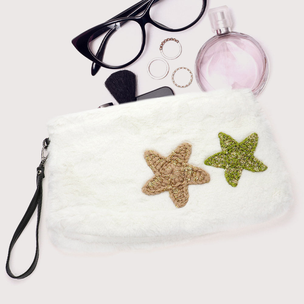 

Сумка-клатч из искусственного меха со звездными нашивками FASHNZFAB, слоновая кость