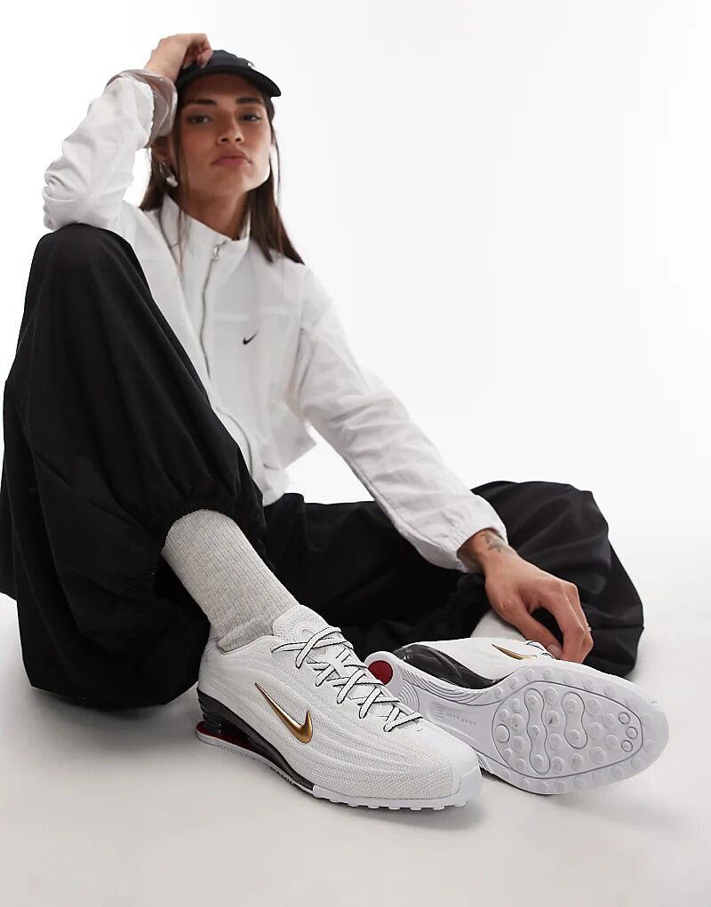 Кроссовки Nike Shox Z белого и золотого цветов