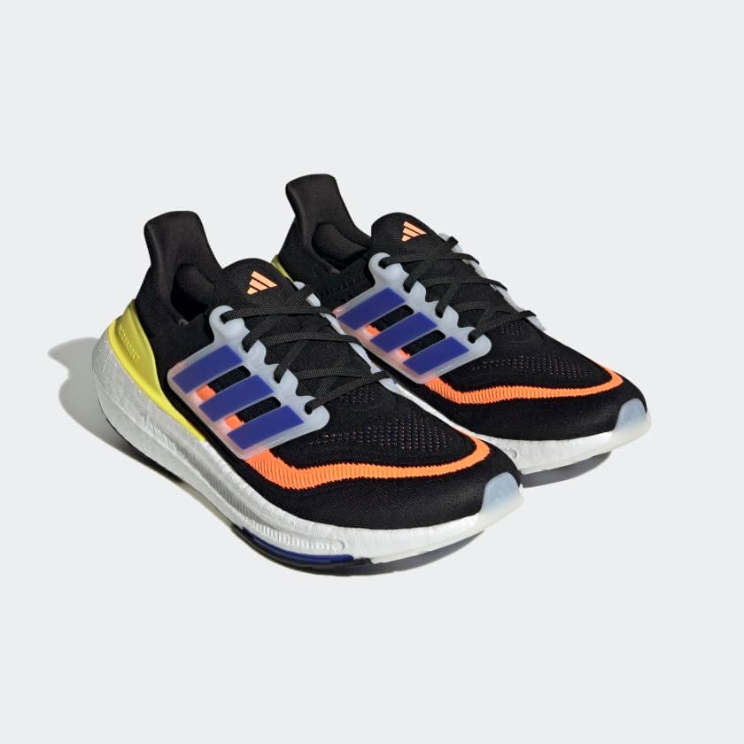 Мужские кроссовки для бега adidas Ultraboost Light, черный/синий/желтый/ярко-желтый — фото 4