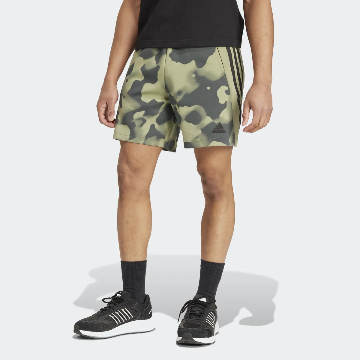 

Спортивные шорты adidas "M FI 3S SHO AOP" (1 шт.) Adidas Sportswear, цвет Multicolor / Tent Green