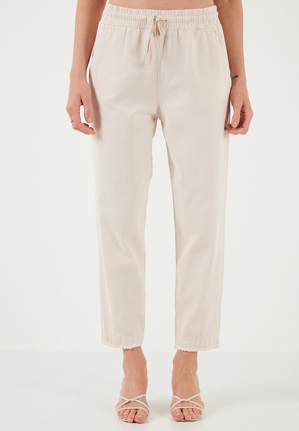 

Брюки REGULAR FIT LELA, серый