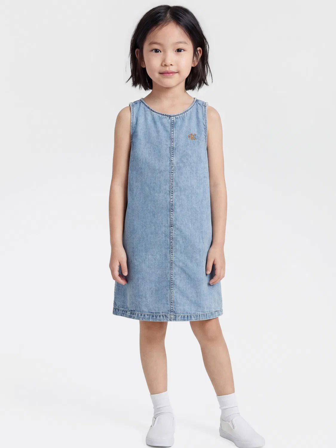 Джинсовое платье Calvin Klein Jeans синего цвета — фото 4