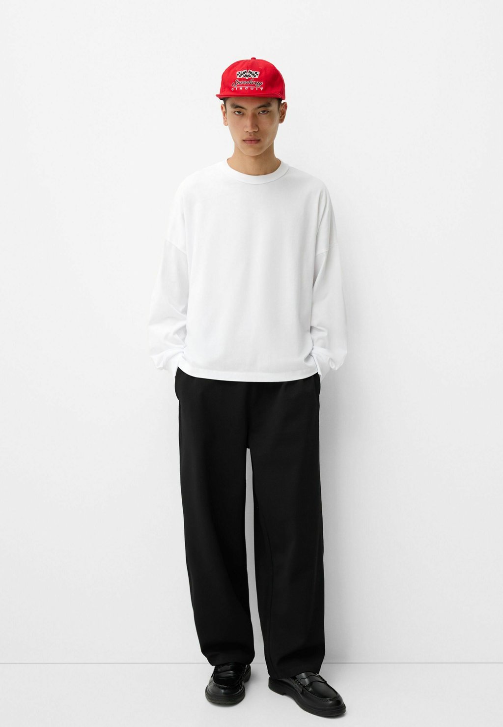 

Спортивные брюки JOGGER-BAGGY Bershka, черный