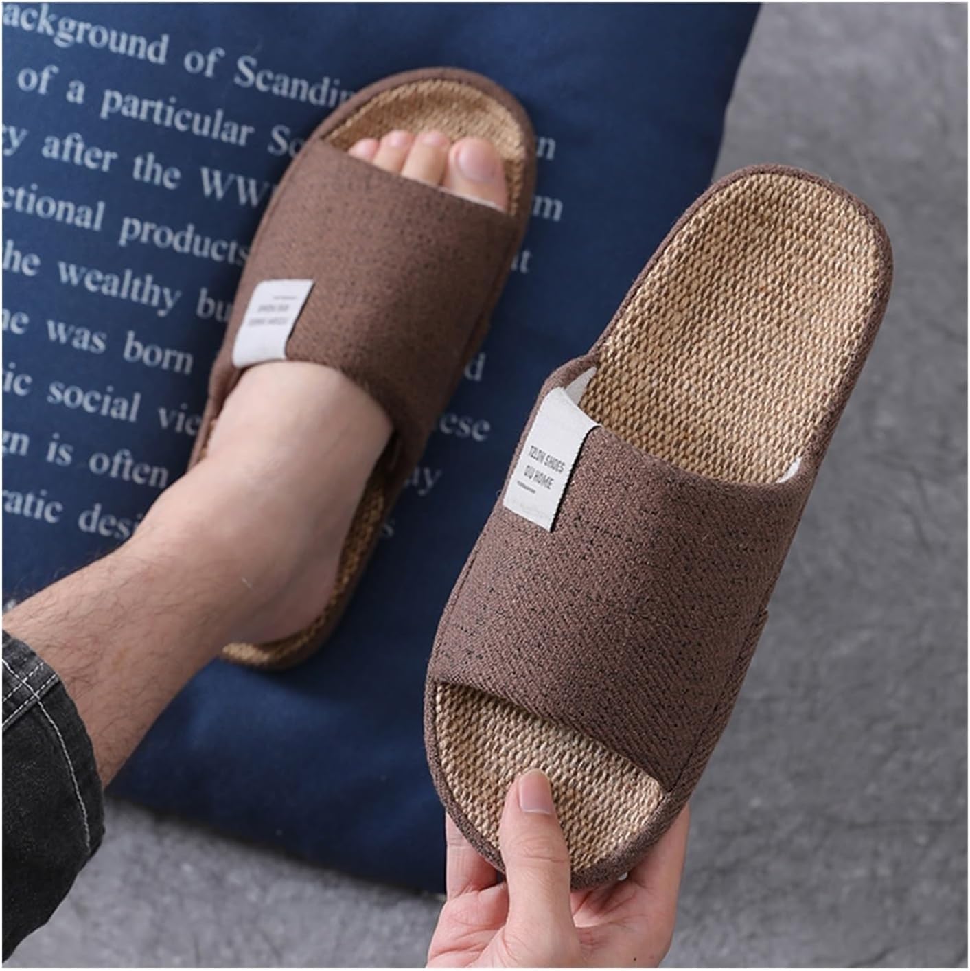 

Домашние тапочки YCKEGEW из хлопка с открытым носком, повседневные льняные тапочки-сандалии на плоской подошве, нескользящие, дышащие, удобные (цвет: синий, размер: EUR44-45)