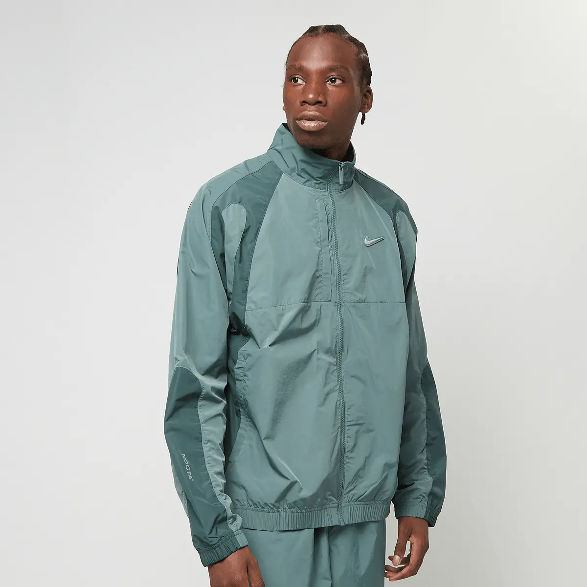 

Куртка Nike Nocta NRG Track Jacket Woven, зеленый