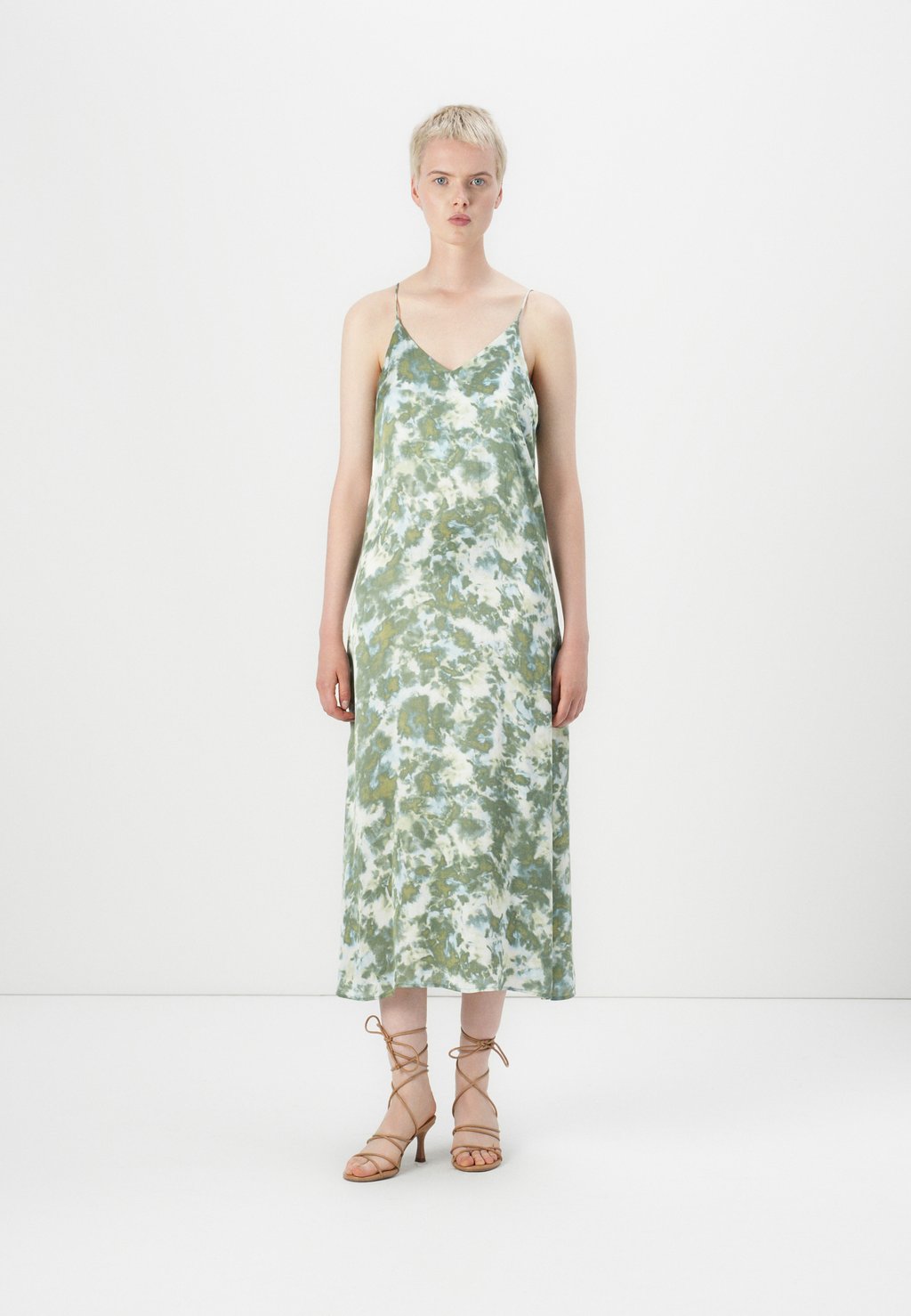 

Повседневное платье ONLANNLOUISE STRAP LONG DRESS ONLY, темно-зеленый
