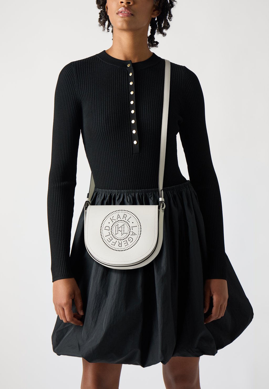 

Сумка через плечо CIRCLE SADDLE PERFORATED KARL LAGERFELD, светло-желтый