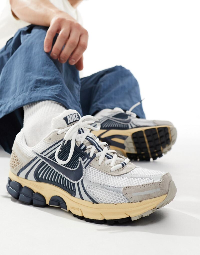 

Бело-темно-синие кроссовки Nike Zoom Vomero 5, Синий, Бело-темно-синие кроссовки Nike Zoom Vomero 5