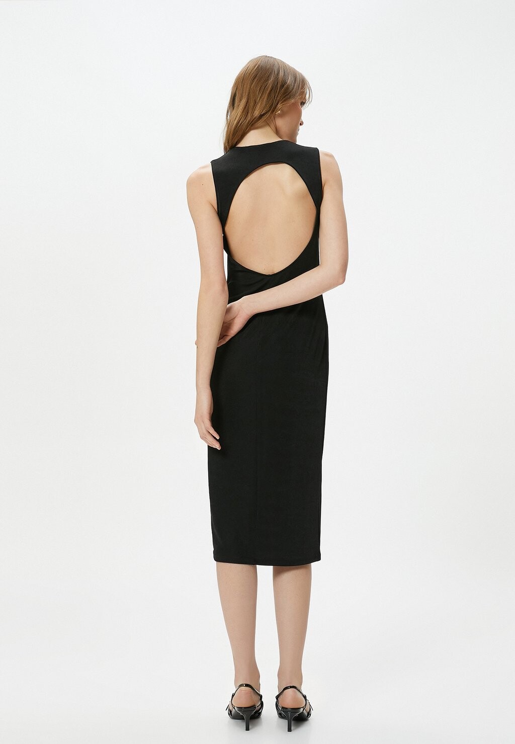 

Платье-футляр CUT OUT DETAIL HALTER NECK MIDI Koton, черный