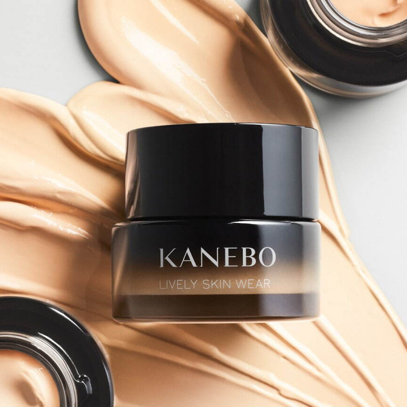 Тональная основа жидкая гладкая и сияющая Natural Long Lasting 30 г KANEBO, #220 shell — фото 3