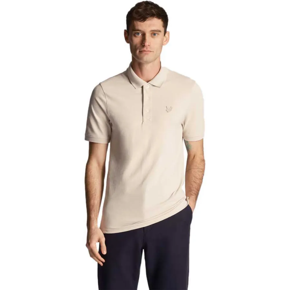 

Поло Lyle & Scott Tonal Eagle Plain, бежевый