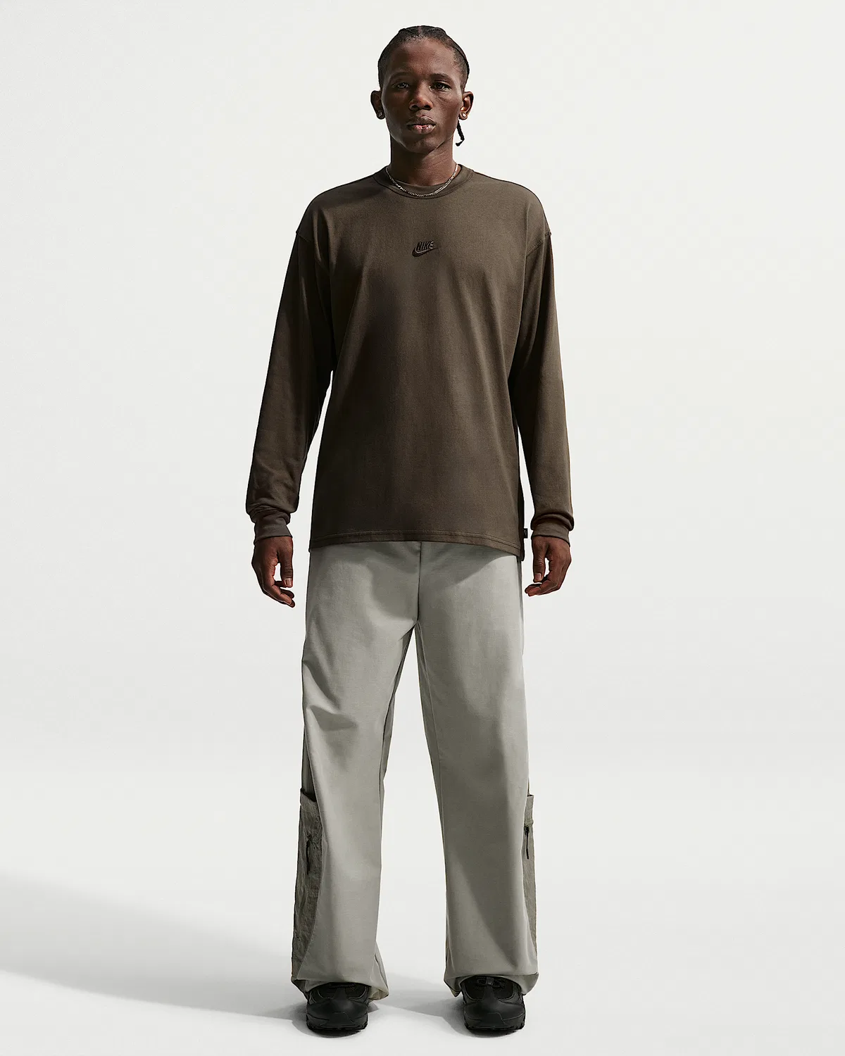 Мужская футболка с длинным рукавом Nike Sportswear Premium Essentials, Dark Hazel — фото 4