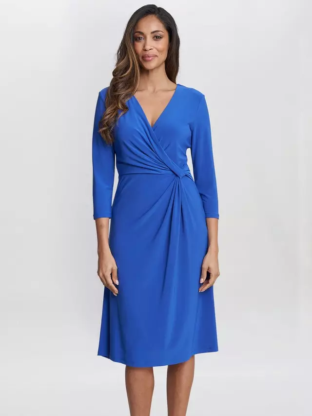

Платье Gina Bacconi Antonia Twist Detail Jersey, цвет cobalt