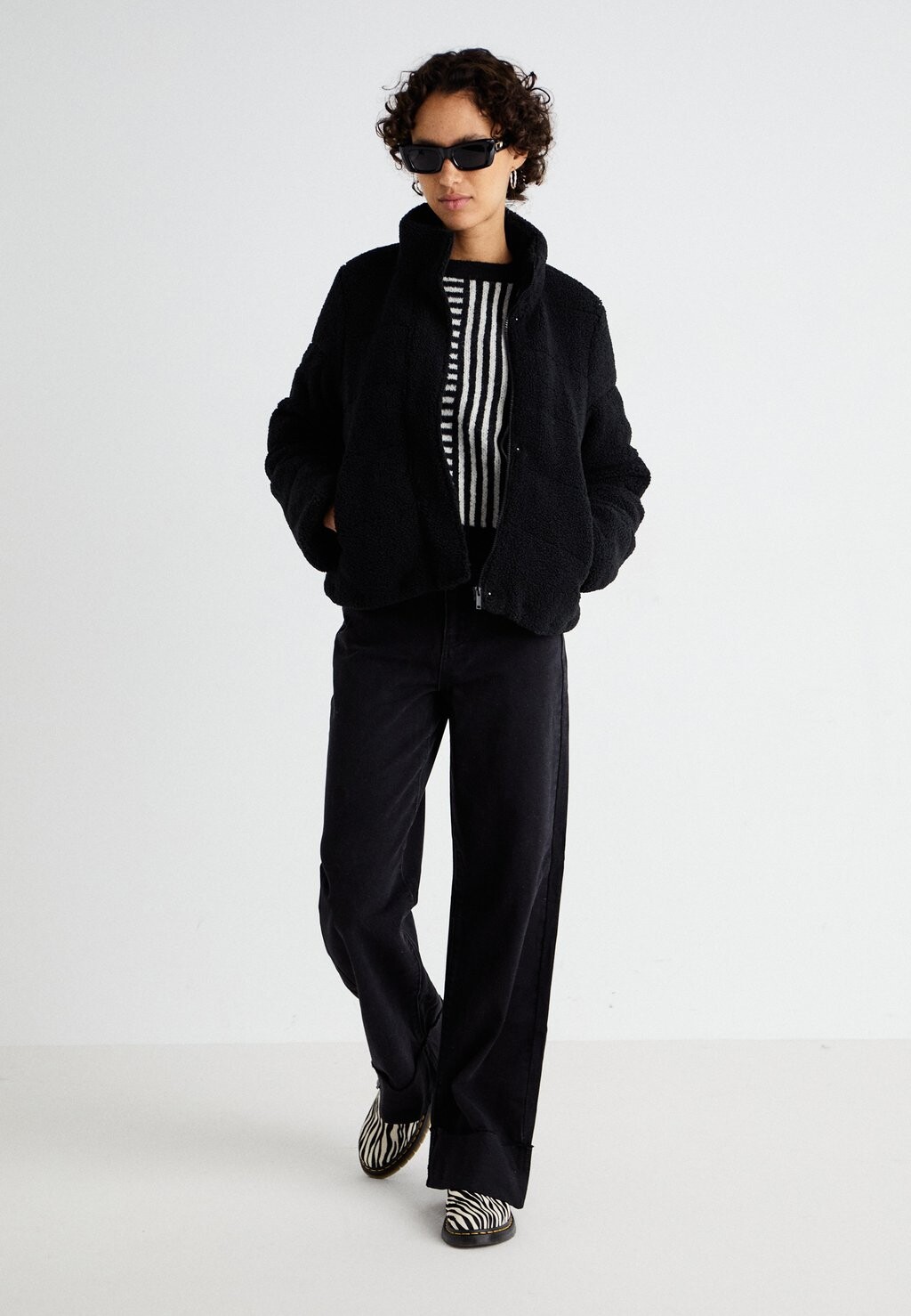 

Зимняя куртка VMSIRID Vero Moda, черный