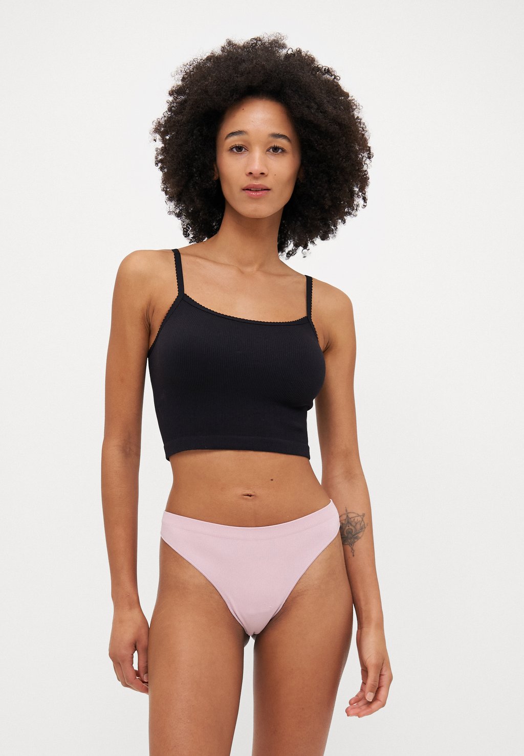 

Стринги ONLVICKY THONG 5 PACK ONLY, черный
