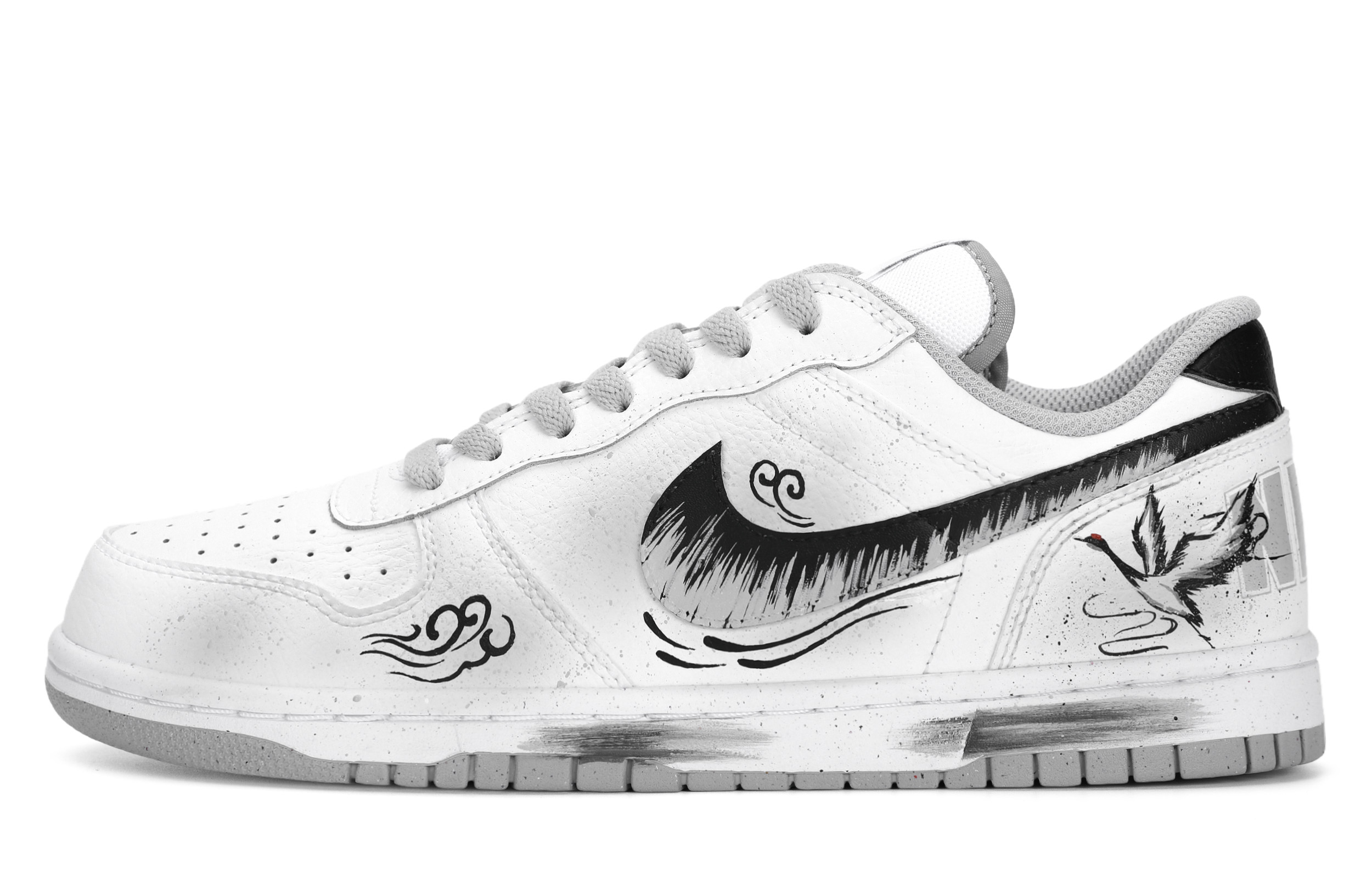 

Nike Кроссовки Big Low top Skateboard для мужчин бело-серые