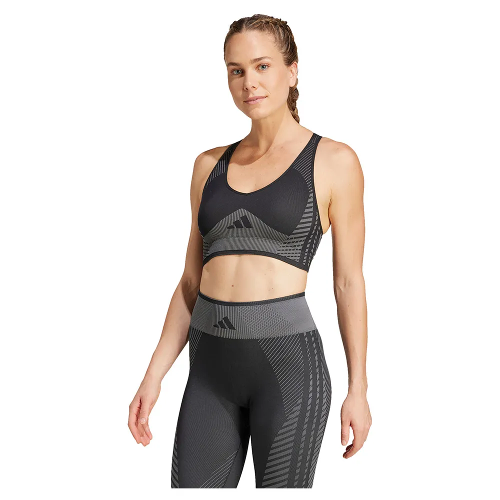 

Спортивный бюстгальтер adidas Aeroknit Low Impact Sports Bra, черный
