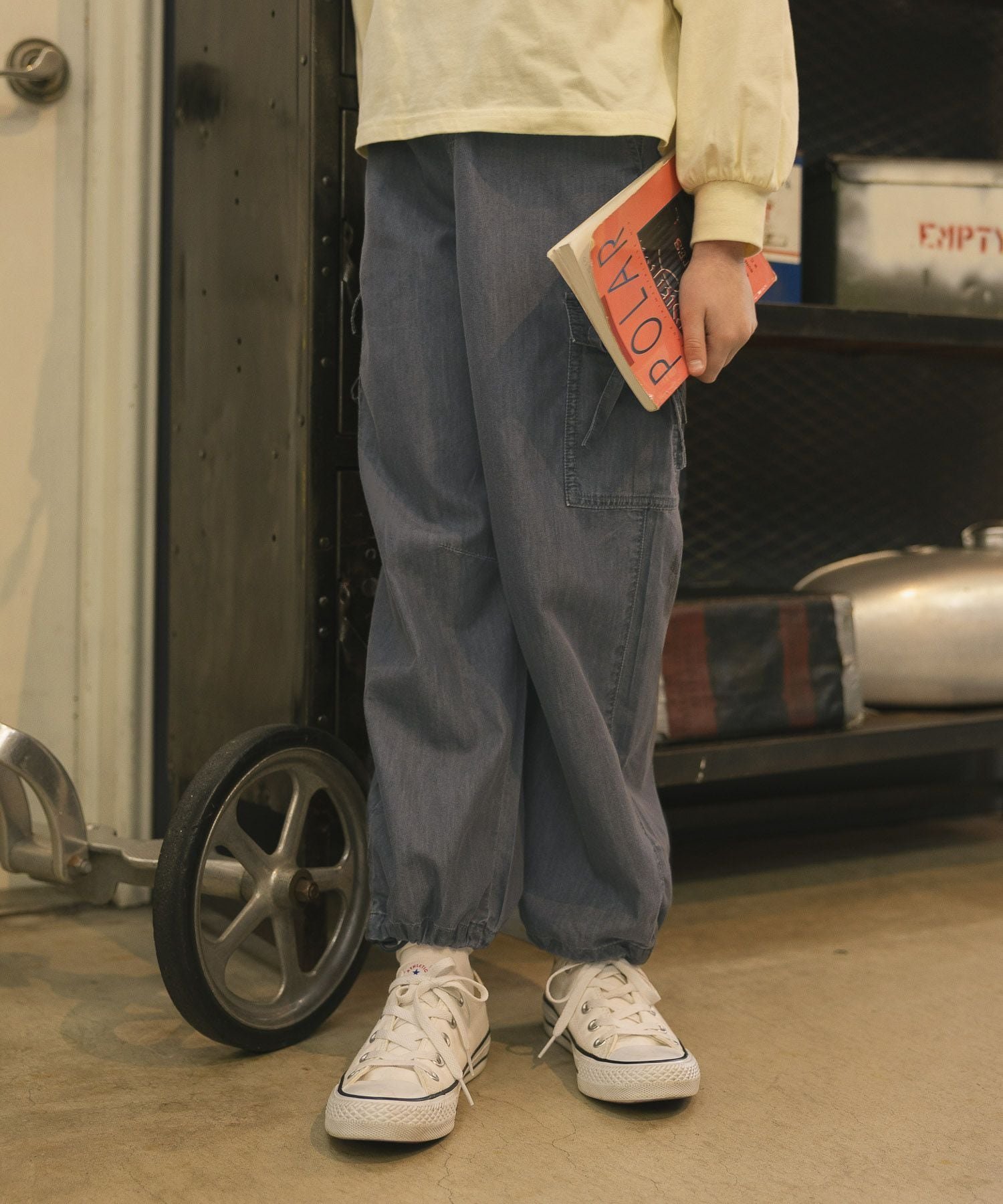 Брюки с завязками и лентой, изогнутые, детские/646205 GLOBAL WORK, Black denim 10 — фото 4