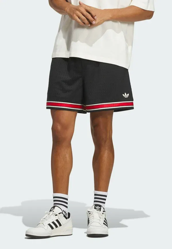 Шорты Originals sideline short Adidas Originals, черный, кремовый, белый, алый