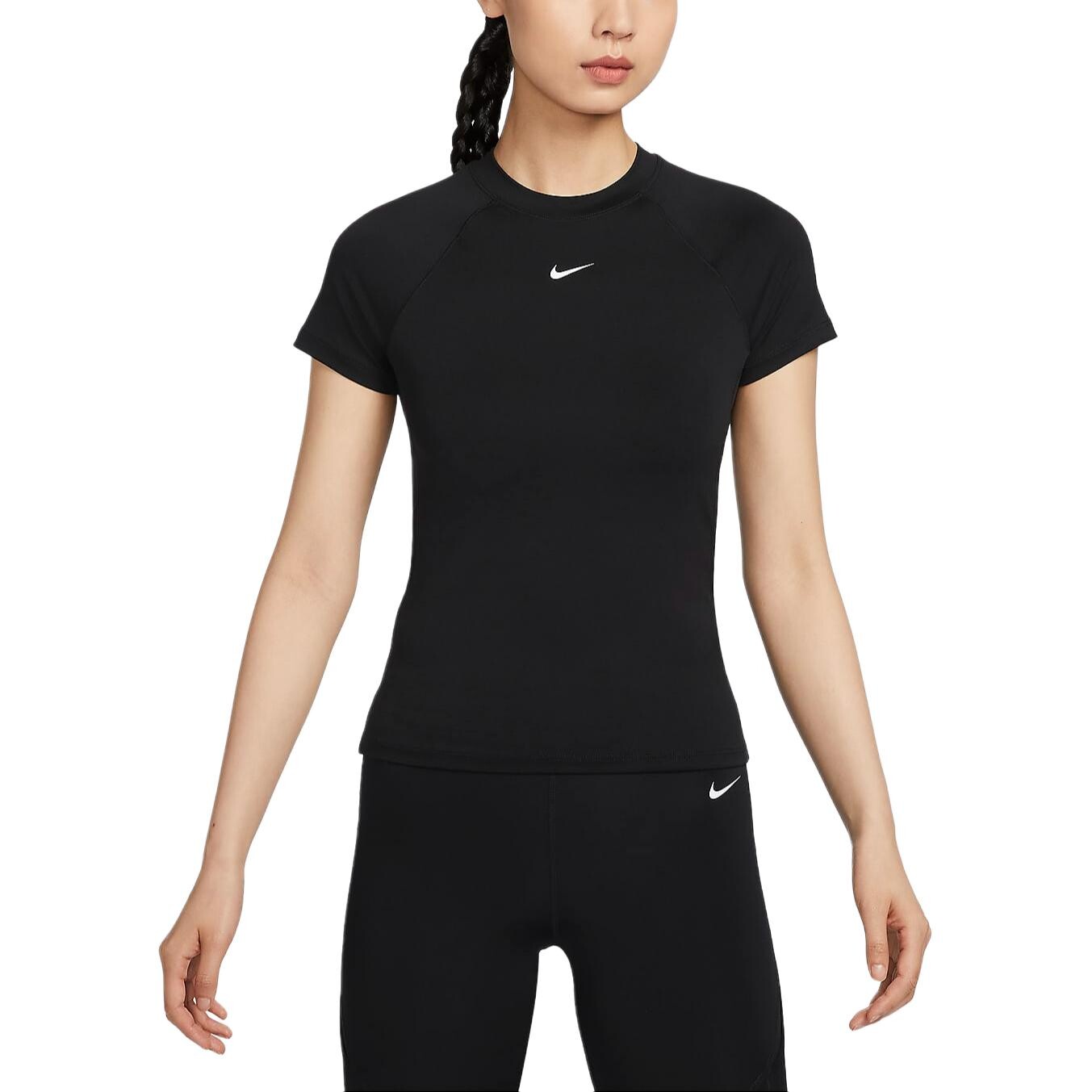 

Футболка Dri-Fit женская черная/белая Nike